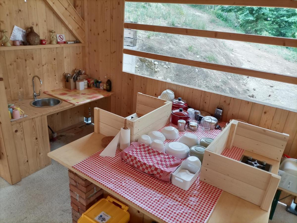 Stari Trg pri Lozu Kamp Beli Gaber酒店 外观 照片